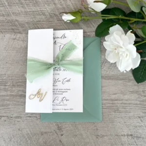 partecipazioni matrimonio verde salvia iniziali oro