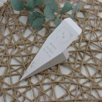 Cono modello fiori gialli