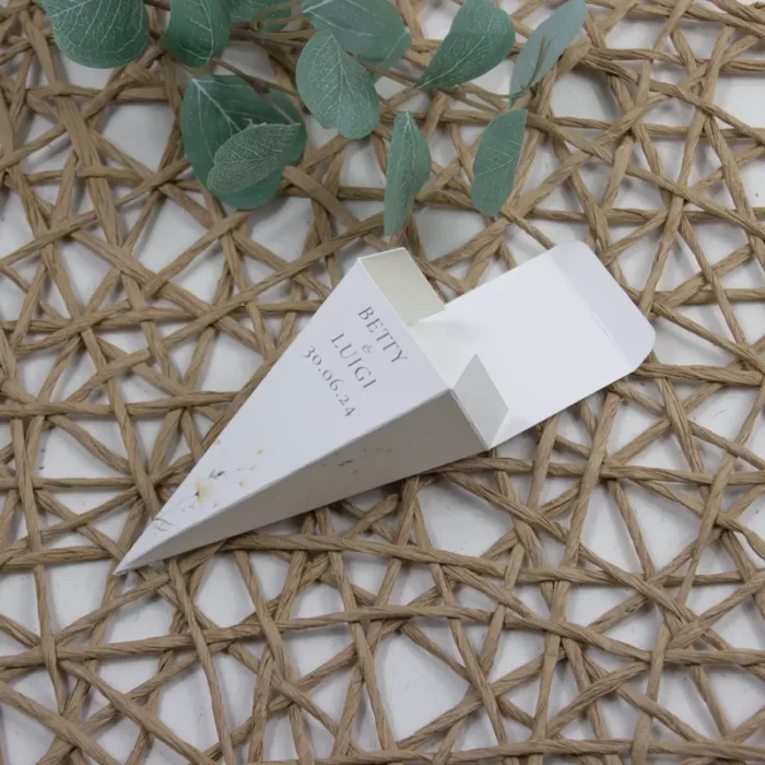 cono riso confetti modello fiori gialli cono riso confetti modello fiori gialli