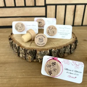 Segnaposto tappo in sughero personalizzato con cartoncino